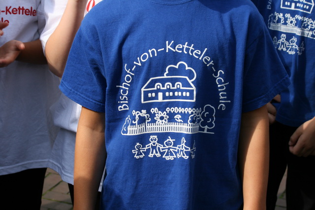 gal/2010/2010 Saitentwist Essen Original Moderation und Kinderbuehne 11.09/2010 Saitentwist 11.09. Moderation Essen Original HIrschlandplat 093.jpg